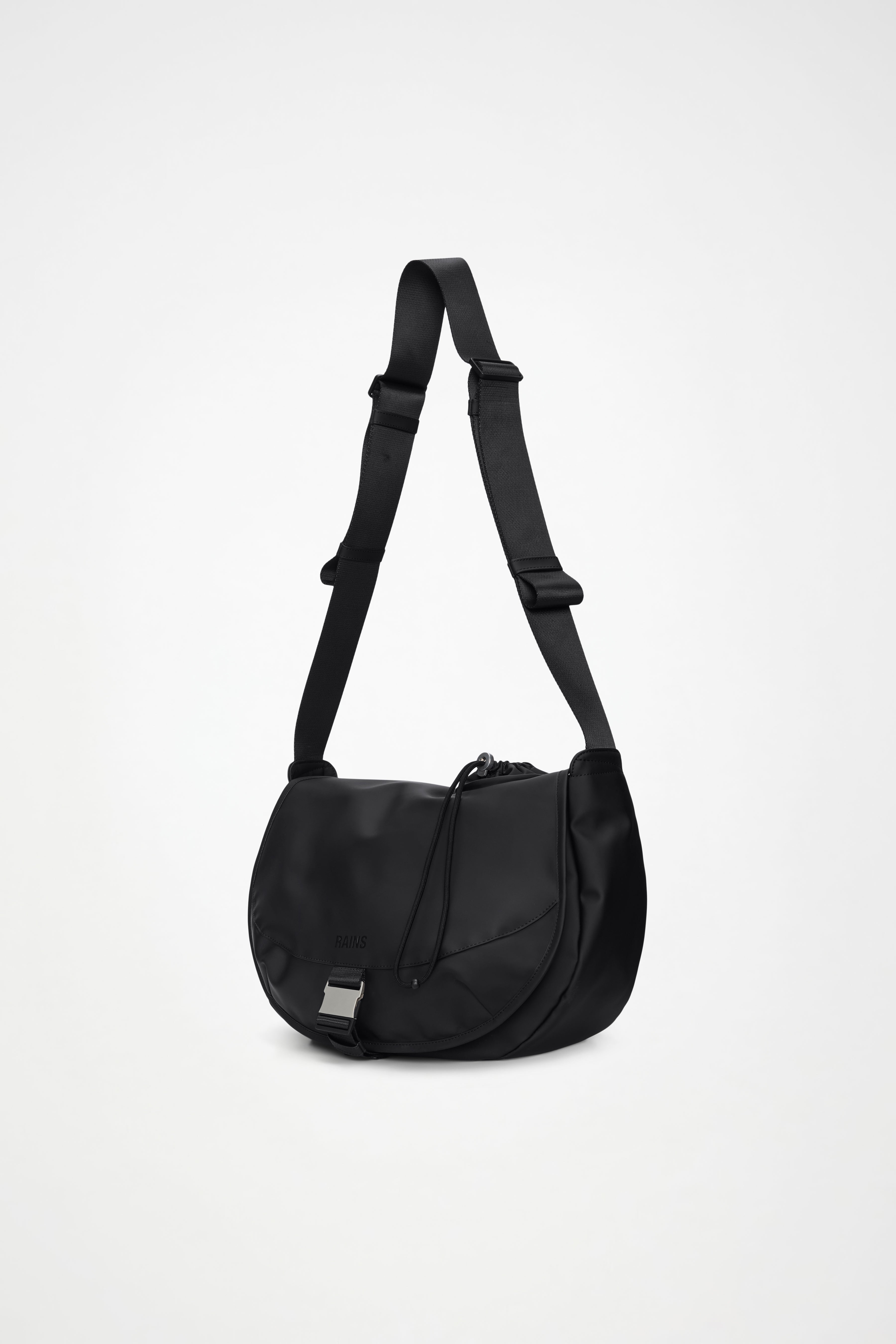 RAINS Bottle Messenger Bag Black 18L H32 x D22 x W37 cm Messenger