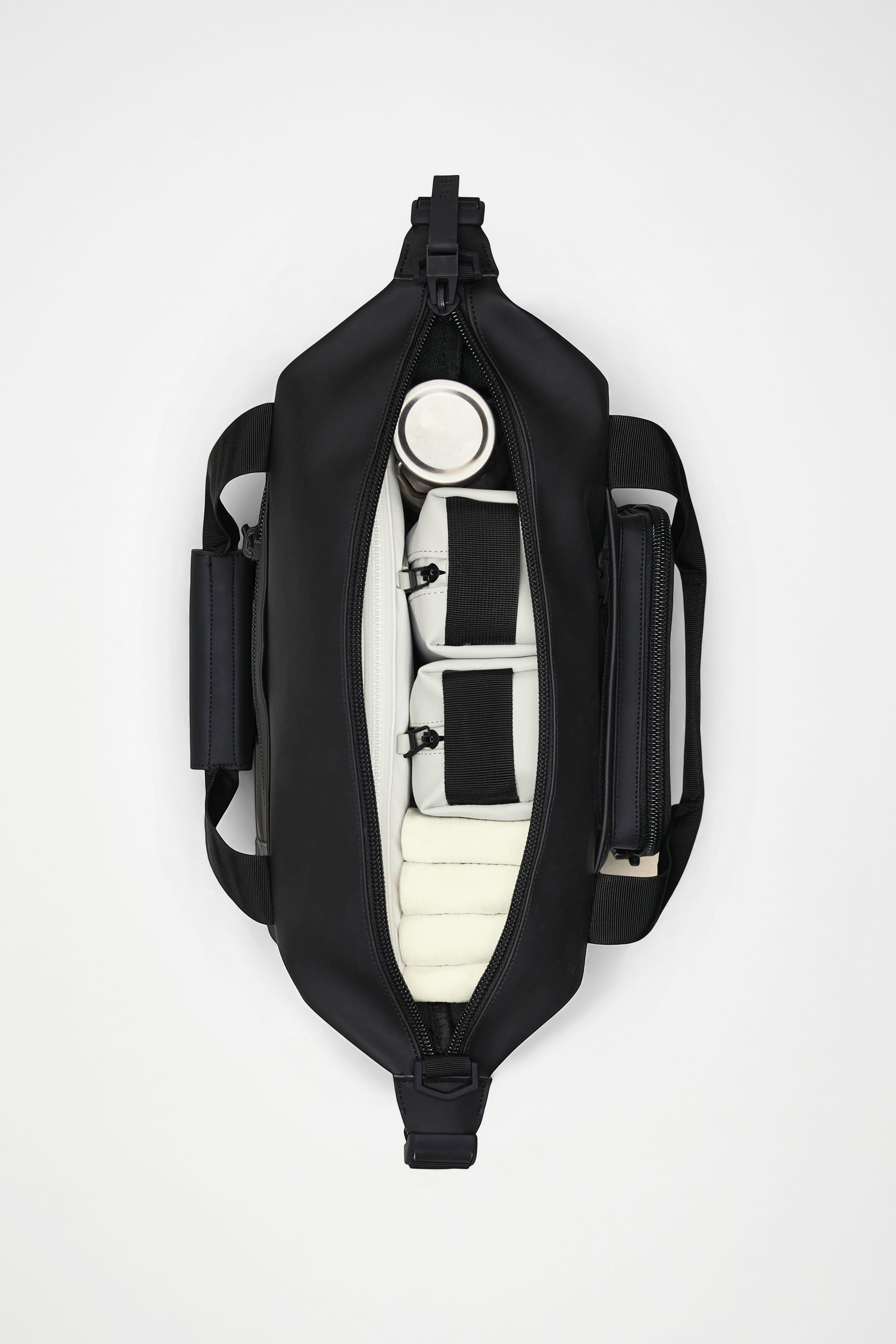 RAINS Texel Kit Bag Black 36L H32 x D16 x W34 cm Weekender