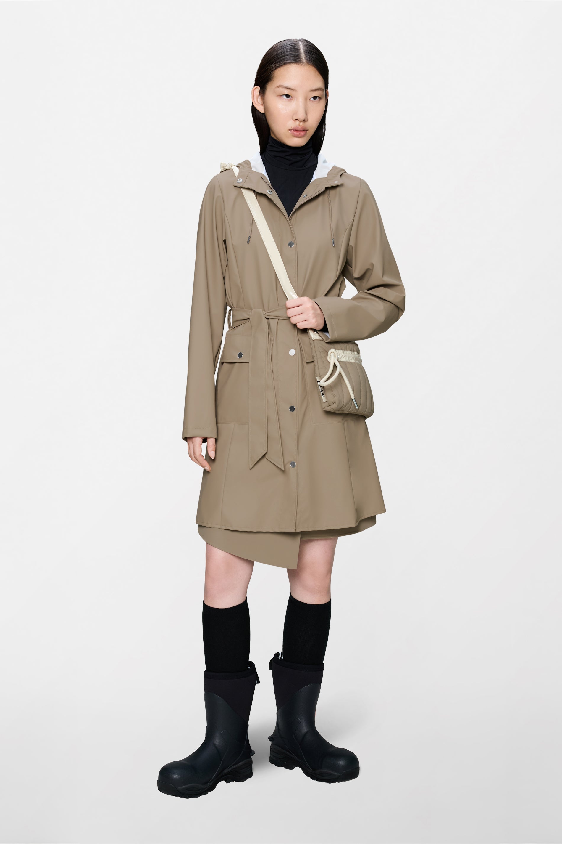 RAINS Curve Long Jacket
Beige Jacket