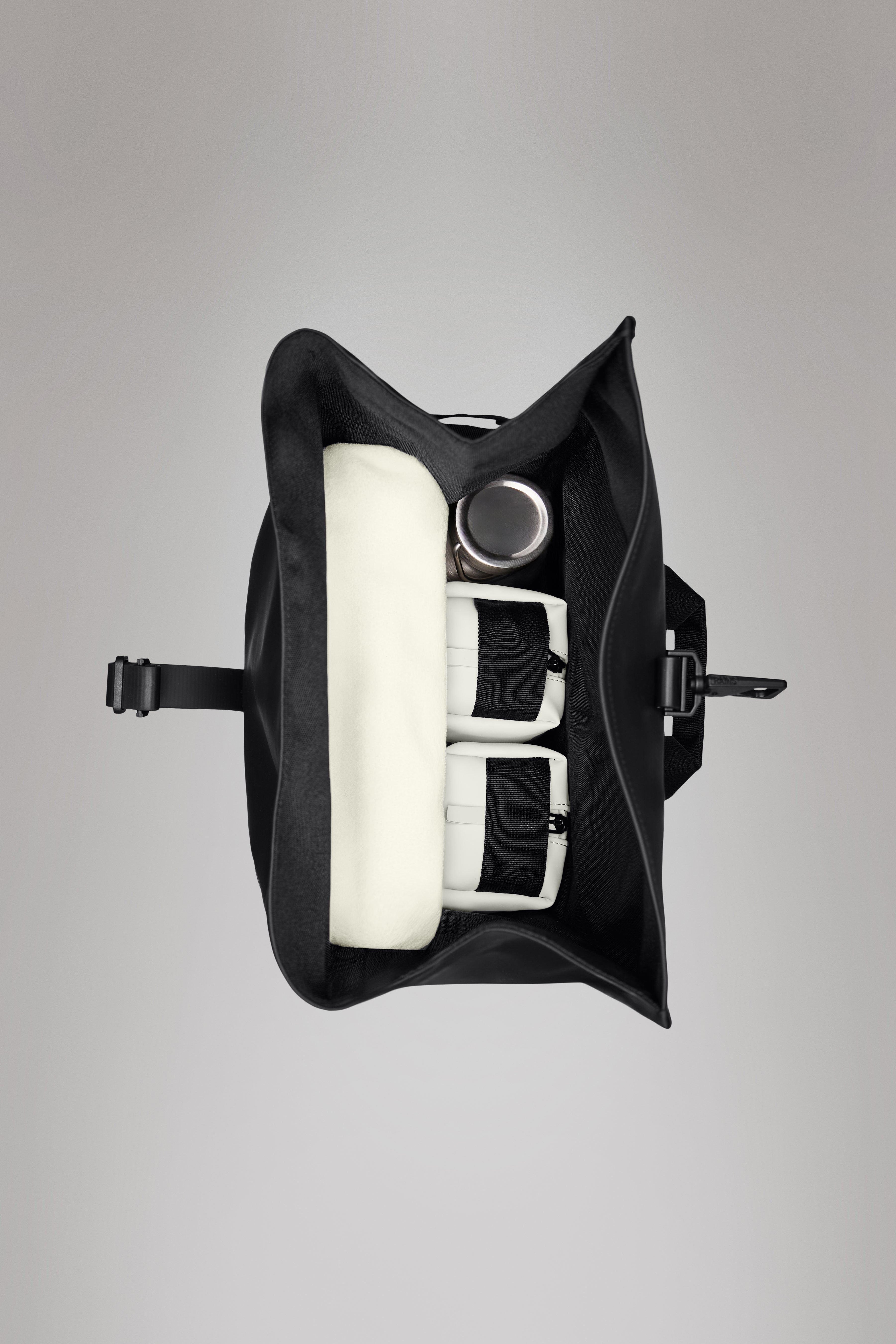 RAINS Rolltop Rucksack Large Black 23L H63 x D14 x W32 cm Backpack