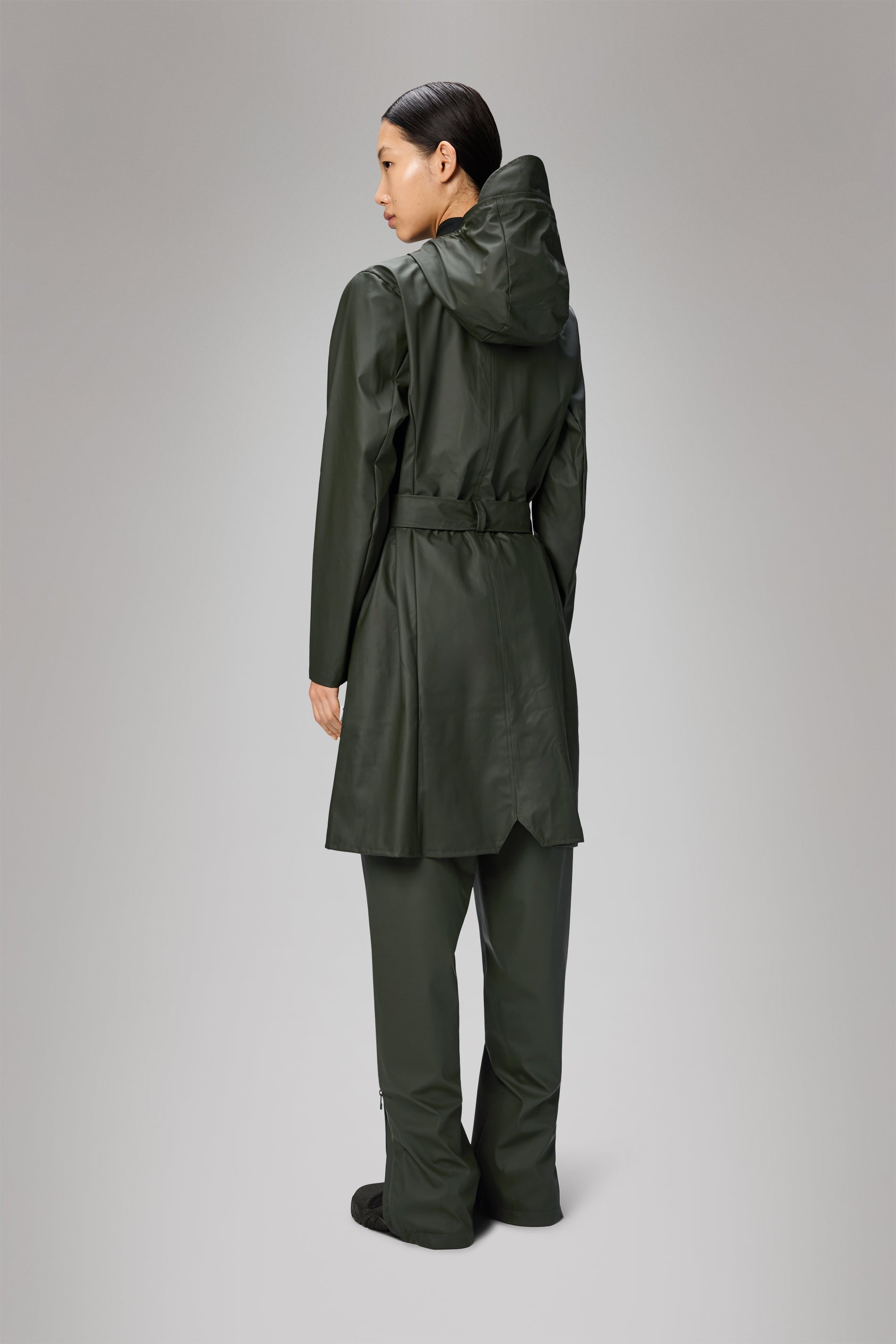 Rains Curve Long Jacket
Green Jacket