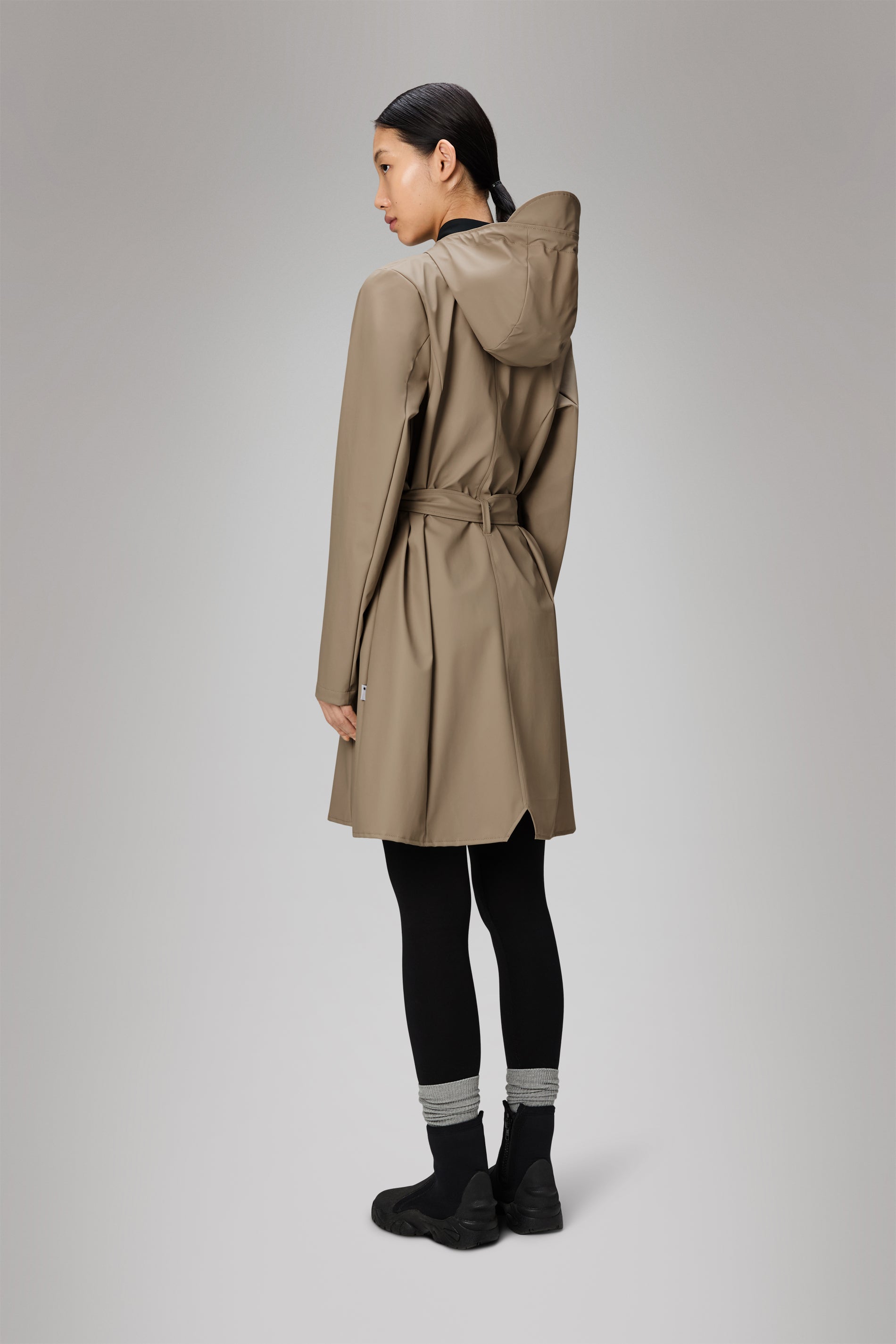 Rains Curve Long Jacket
Beige Jacket
