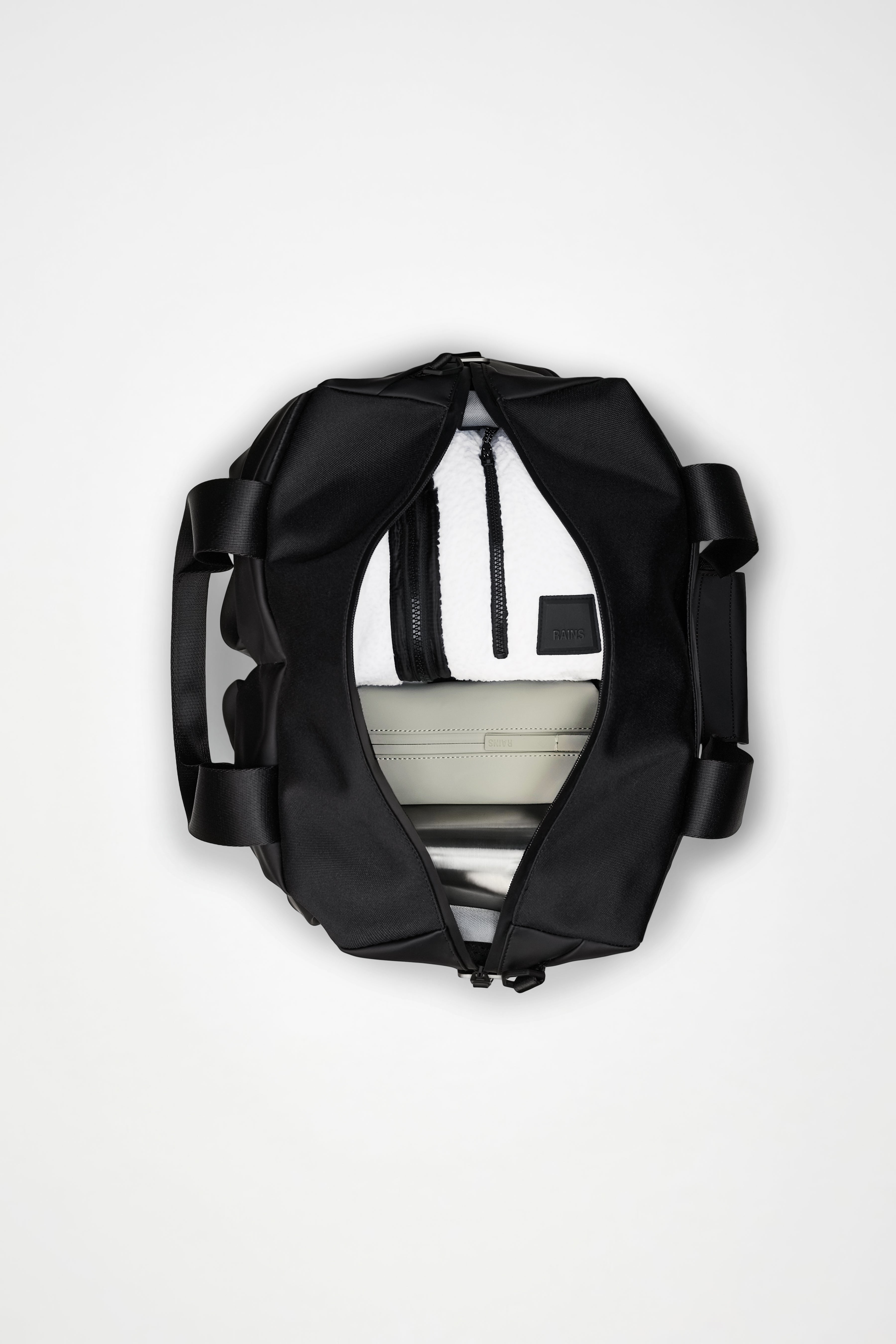 RAINS Otaru Weekend Bag Small Navy 33L H30 x D20 x W42 cm Weekender