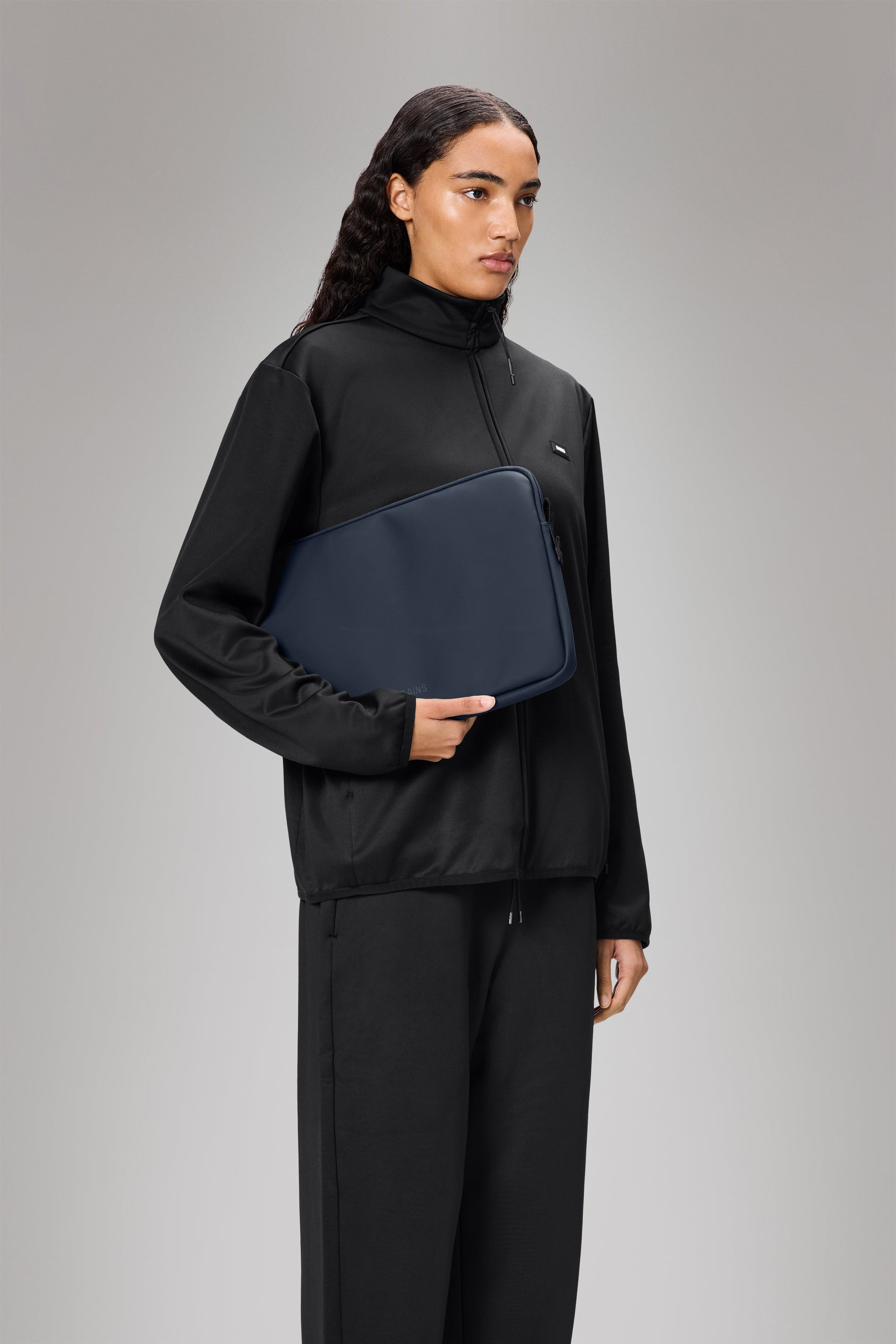 RAINS Trail Laptop Case 13″/14″ Navy 2.20L H25 x D2.50 x W35 cm Laptop Case