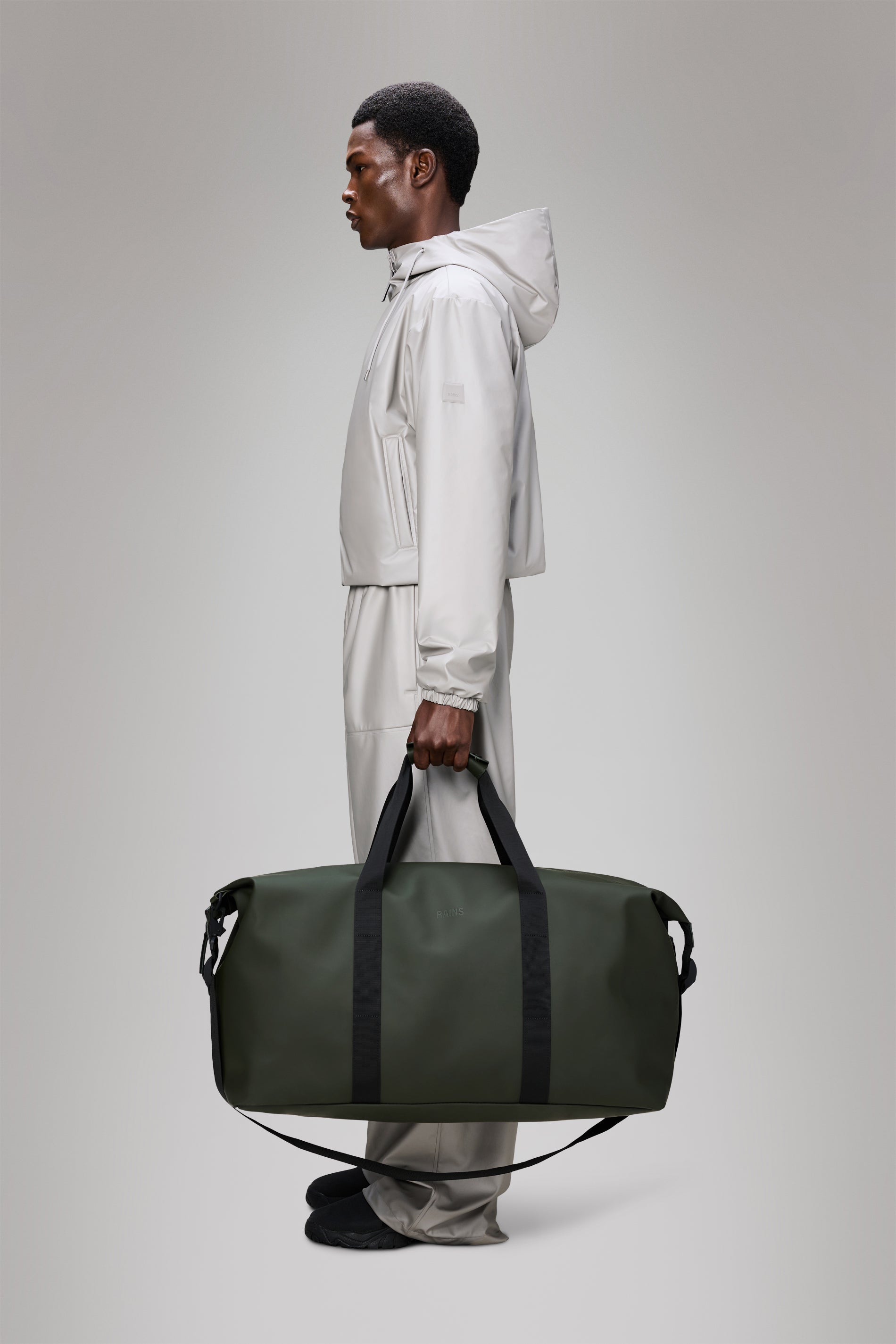 RAINS Hilo Weekend Bag Large Green 47L H40 x D27 x W70 cm Weekender