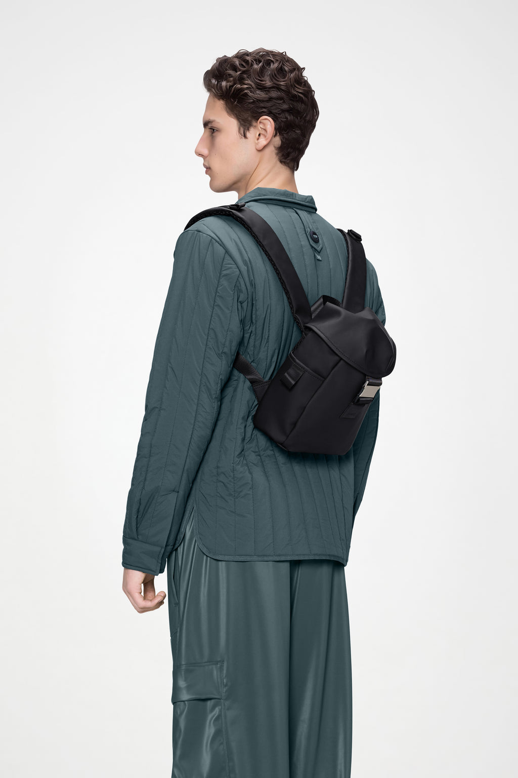 rain backpack sale Rains Puffed Mini this rucksack in the colour black from the renowned brand Rains is a perfect blend of functionality and contemporary design Waterproof Backpack Review Rains Mini
